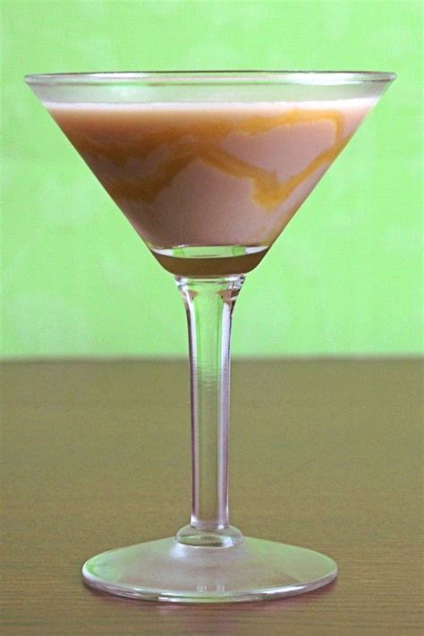 Or sprite, if your pancreas is feeling brave. Caramel Martini | Mix That Drink