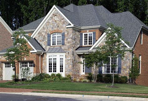 Beautiful Family Home - Home Bunch Interior Design Ideas