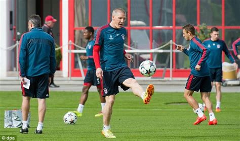 Bastian schweinsteiger back in training to prepare for exit, says josé mourinho. Monster calves! Which Bayern Munich star showed off his ...