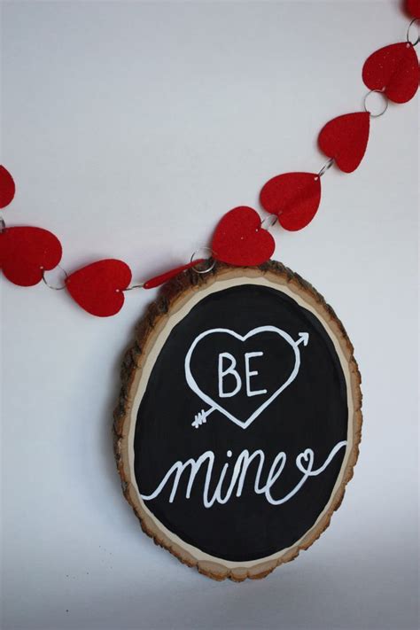 Valentines Day Decor Handpainted Be Mine Chalkboard Wood Slice Sign