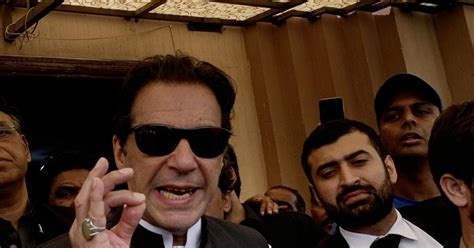 توشہ خانہ نااہلی کے خلاف عمران خان کی پٹیشن پر سماعت 24 سے Independent Urdu