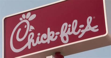 Gay And Lesbian Supporters Plan Kiss In At Chick Fil A S Nationwide Cbs Los Angeles