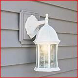 Pictures of Wood Siding Light Mount