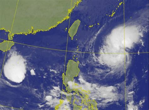 Compound of 台 (taiwan) and 風 (wind), as most typhoons affecting the southeastern coast of china appear to have originated from the direction of. 閃電颱風龜速前進 氣象局不排除發布海警 - 生活 - 自由時報電子報