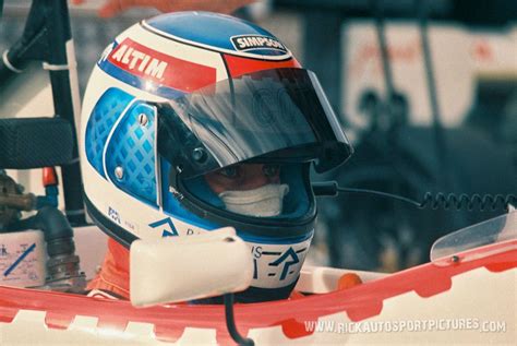 I modsætning til den dyre formel 1 tillod de relativt beskedne omkostninger ved formel 3000 etableringen af internationale og nationale. Pin on Formula 3000