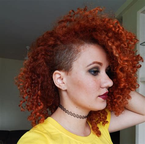 23 Curly Half Shaved Hairstyles Hairstyle Catalog
