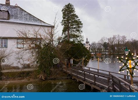 Traunsee Castle Schloss Orth Gmunden Upper Austria Traunstein Stock