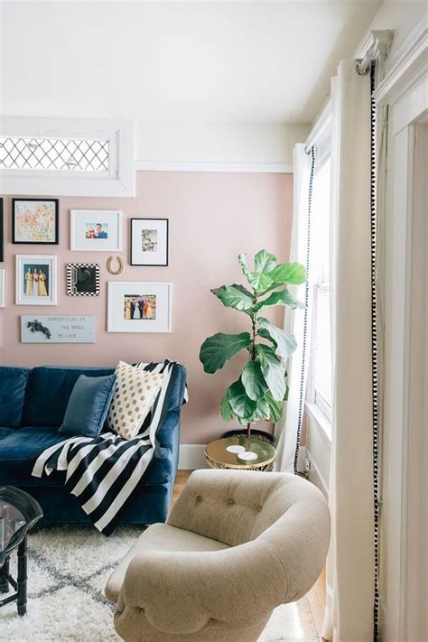 Enveloped in shades of pink, this bright bedroom is the essence of girly—from the blush walls to the. Pin on Living room