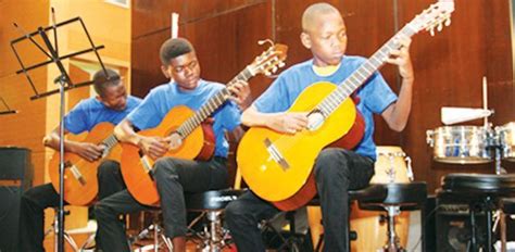 Leia no novo jornal as últimas. Formação musical cresce nas cidades e zonas rurais | Música | Cultura | Jornal de Angola - Online