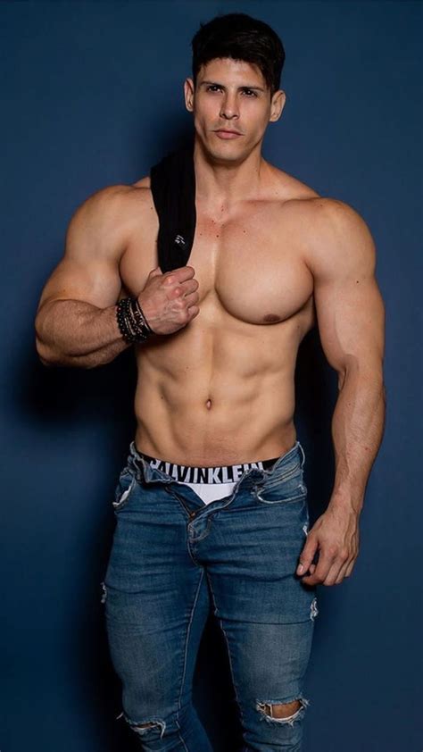 Lindos Jeans In Workout Results Bodybuilders Men Hunky Men