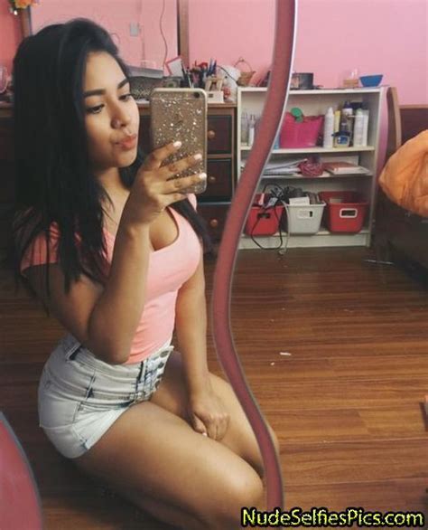 Teen Latina Selfie Hornylatinas Club