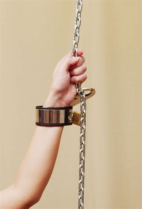 Filebondage Cuffs Metal Photomodel Ina Wikipedia