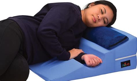 Best Pillow For Sleeping With Arm Under April 2022 Updated 5 Most