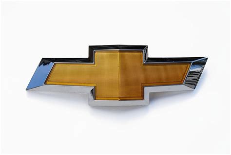 Auto Parts And Vehicles 2016 2018 Chevrolet Camaro Genuine Gm Rear Gold