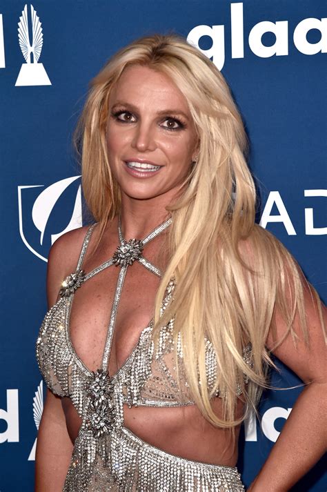 Judge Denies Britney Spearss Request To Remove Dad Jamie From Conservatorship Glamour