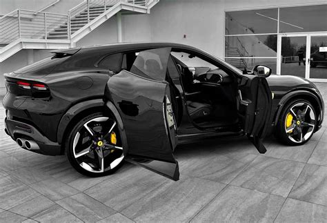 Ferrari 2022 Black
