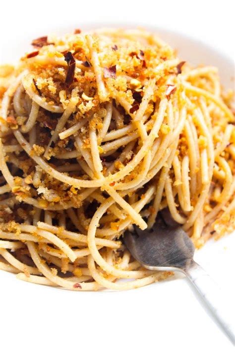 Brown Butter Garlic Noodles With Toasted Breadcrumbs Tasty Vegetarian