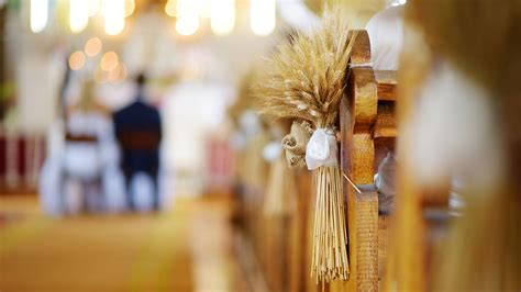 26 Simple Church Wedding Decorations And Ideas For 2020