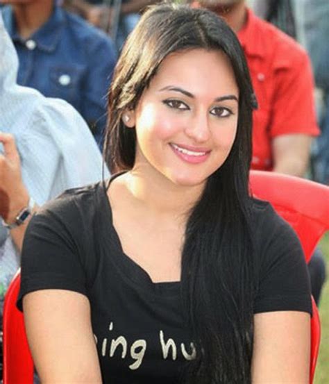 Bollywood And Sports Sonakshi Sinha Height Weight And Age