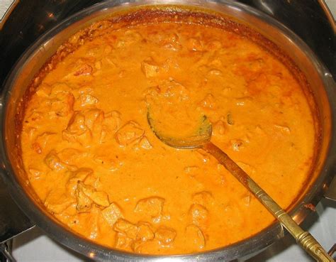 Le poulet tikka massala est l'un de ces classiques indiens très faciles à faire et délicieux ! Cuisine indienne