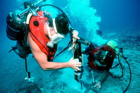 Commercial Diving Certifications Dive Training Magazine Scuba