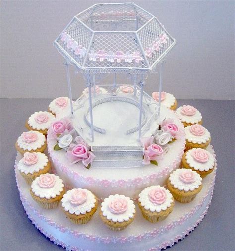 Cupcake Centerpiece Decorated Cake By Cheryl Cakesdecor