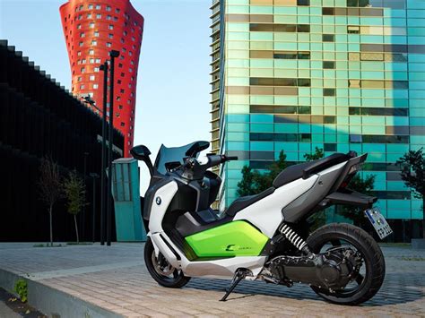 The Fully Electric Bmw C Evolution Motorcycle Utilizes Regenerative