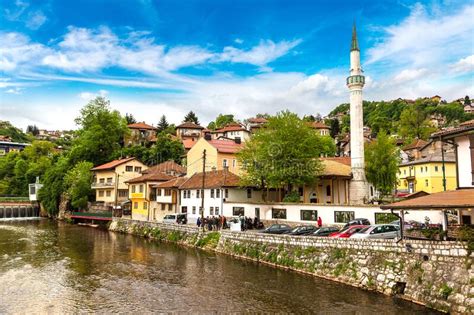 Ansicht Der Historischen Mitte Von Sarajevo - Bosnien Und ...