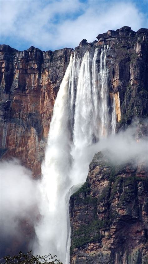 Angel Falls In Canaima National Park Wallpaper Backiee