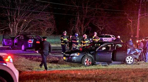 Two Suffolk Cops Injured In North Bellport Crash Police Say Newsday