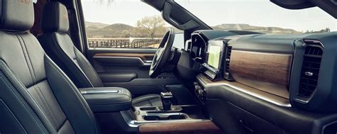 2022 Chevy Silverado Single Cab Interior