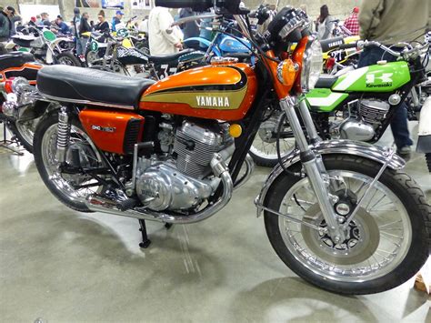 Vintage Yamaha Motorcycles Identification