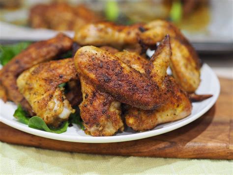 Chicken Curry Dusted Chicken Wings | Chicken wings, Curry chicken, Chicken