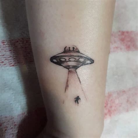 101 Amazing Ufo Tattoo Ideas That Will Blow Your Mind Outsons Men