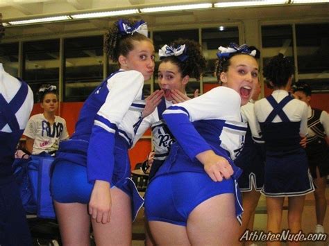 cheerleaders behaving badly stunts and other pics cheer cheer pictures cheerleading