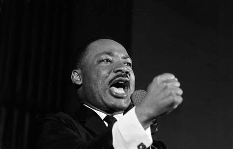 Nun möchte ich wissen, was da drin zu stehen hat. Martin Luther King on the craven Republican silence - WHYY