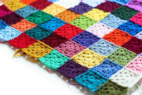 Discover free knitting patterns for socks, accessories, toys, hats, mittens, home décor and more. According to Matt...: January 2012