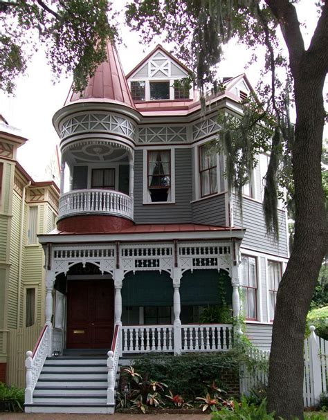 A blog dedicated to beautiful Victorian homes. Disclaimer: These photos