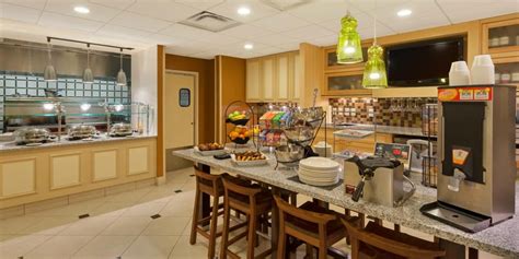 Most places accept cash and major credit cards. Hilton Garden Inn Gainesville (Gainesville, FL): What to ...
