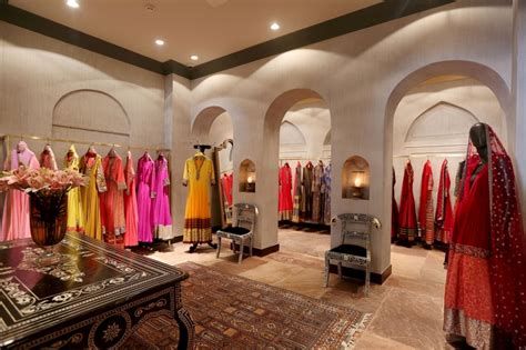 Manish Malhotra Opens Flagship Store In Delhi Boutique Interior Clothing Store Interior
