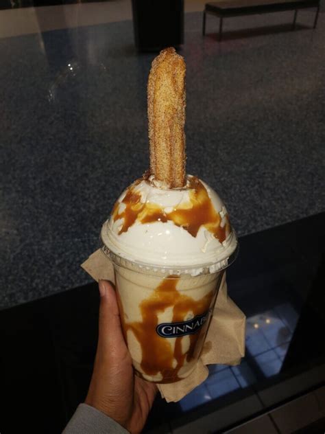 Cinnabon Churro Chillatta