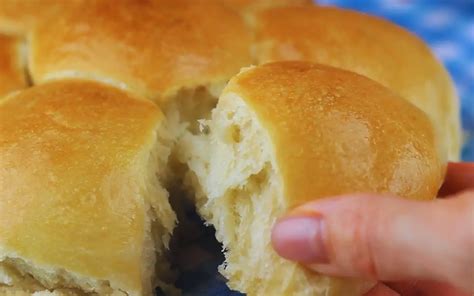 Air Fryer Bread Rolls That Are Moist And Tender Video