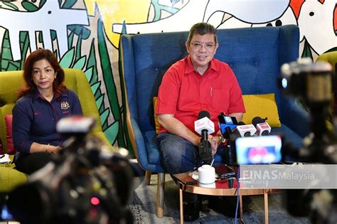 Also known as the department of special affairs in english term. LAWATAN YB DATO' SAIFUDDIN ABDULLAH, MENTERI KOMUNIKASI ...