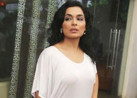 pakistani court orders case against actress meera husband for alleged