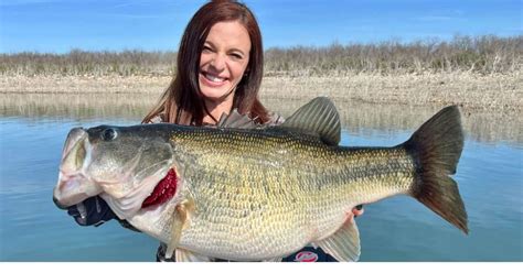 Record Breaking Bass Caught In Lake Jackson
