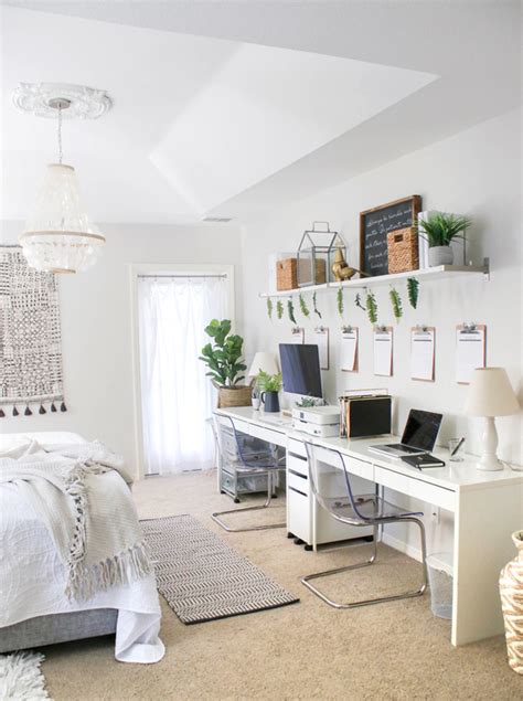 Looking for small home office ideas? Office organization ideas and minimalist checklist - House Mix