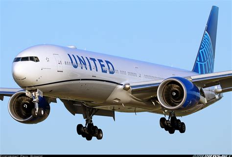 Boeing 777 300er United Airlines Aviation Photo 6057499