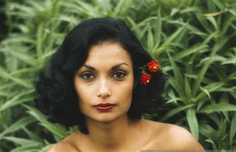 Shakira is married to a very known artist of the acting world michael caine. She Rocks! Guyanese Goddess: Shakira Baksh Caine - Actress/Miss Guyana 1967 - Guyanese Girls ...