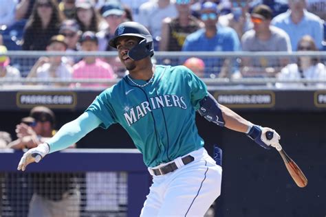 Mariners Rodríguez Ready For 2nd Season Of ‘j Rod Show The Columbian