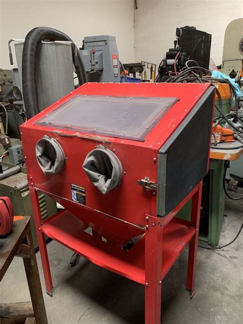 Other shop equipment for sale. Central Pneumatic 40 Lb. Blast Cabinet w/ Festool CT Mini ...